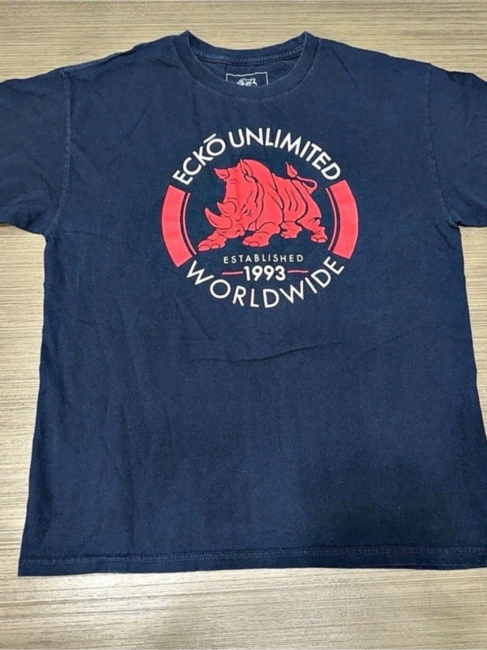 ECKO UNLTD. Ecko Unlimited Men's Size Large 100% Cotton T-Shirt Retro Logo Red
